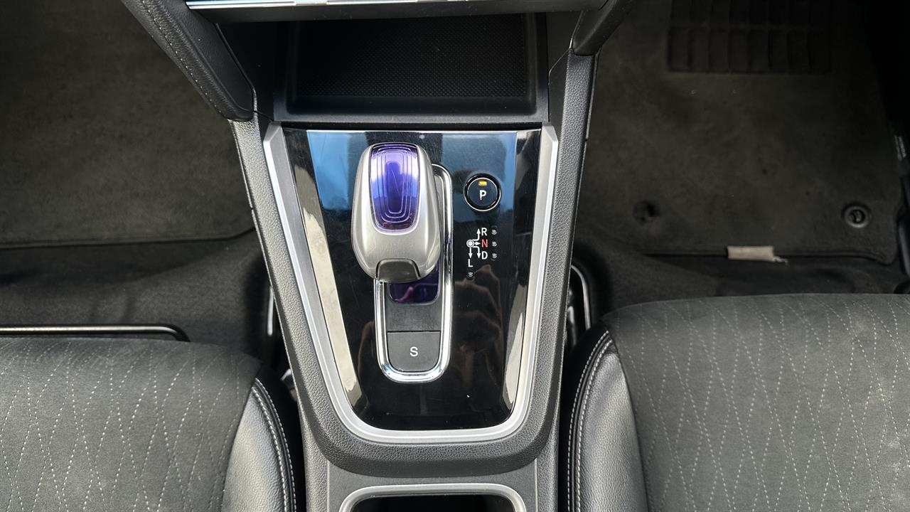 2015 Honda Shuttle thumbnail