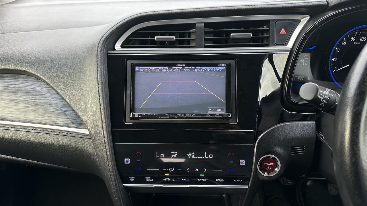 2015 Honda Shuttle thumbnail