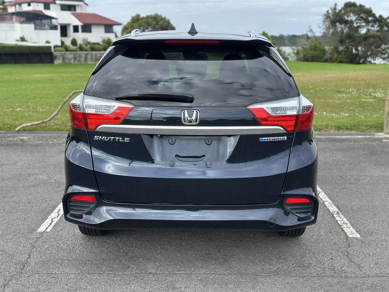 2015 Honda Shuttle thumbnail