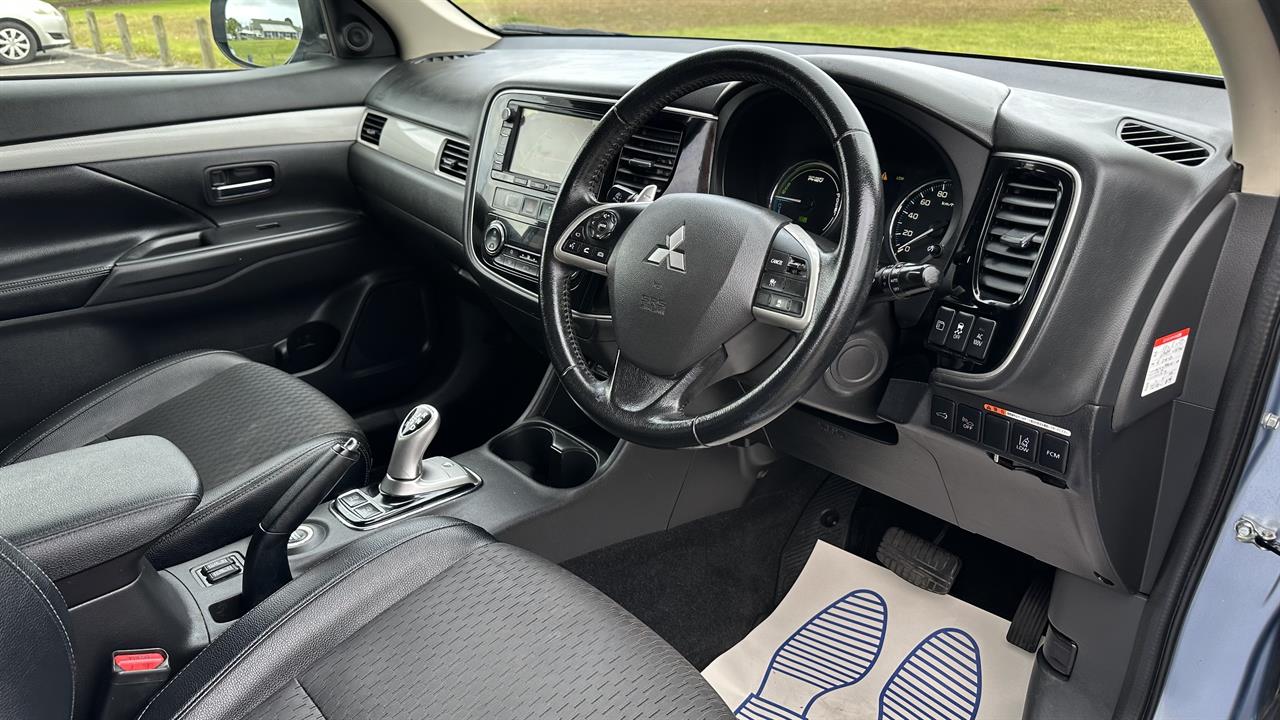 2013 Mitsubishi Outlander thumbnail