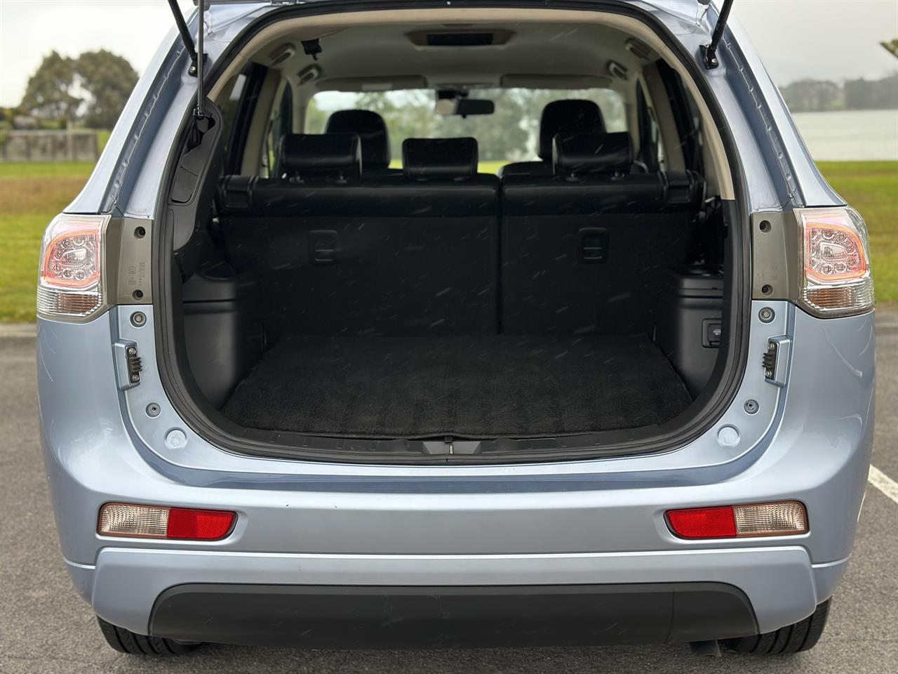 2013 Mitsubishi Outlander thumbnail