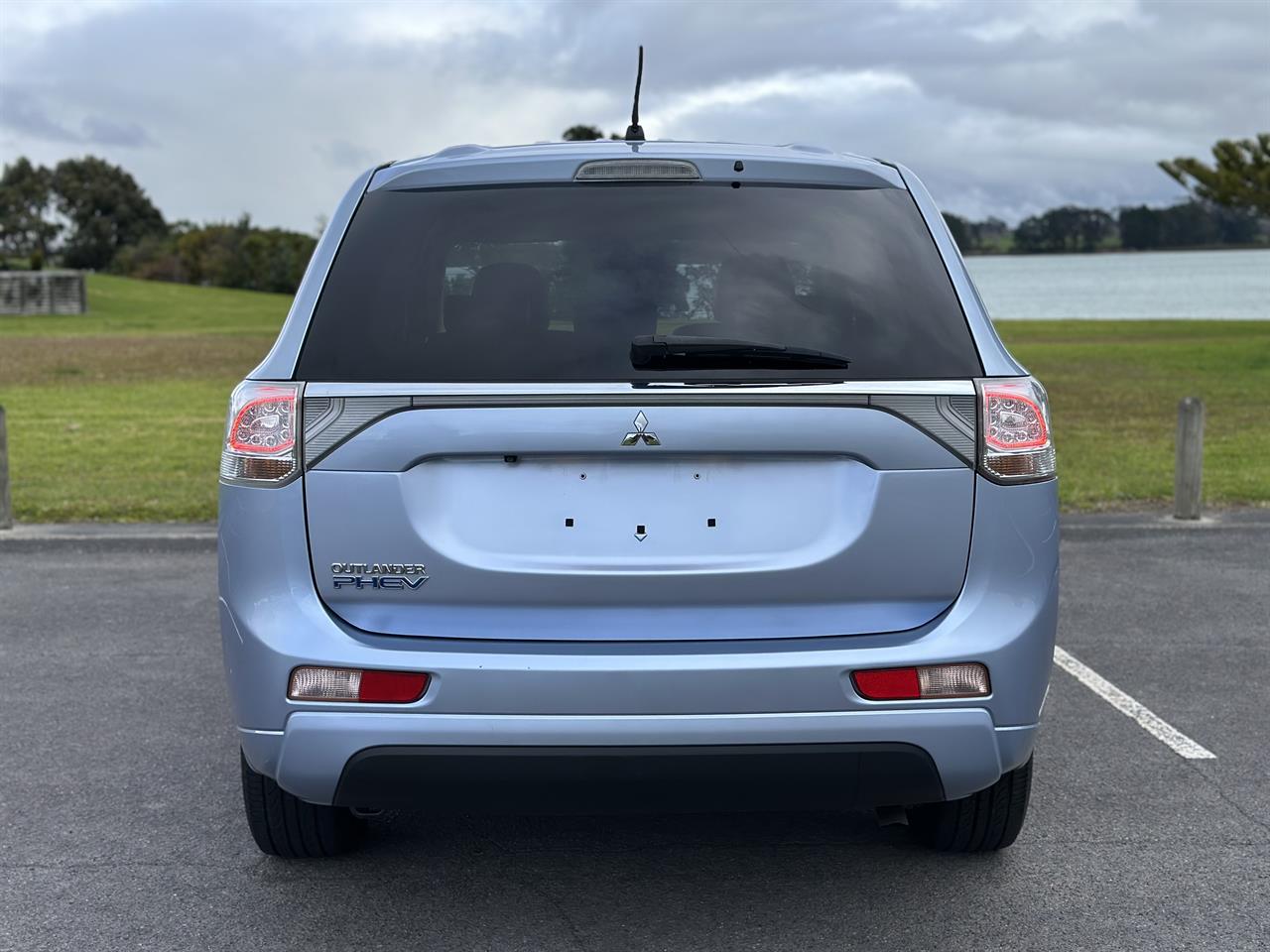 2013 Mitsubishi Outlander thumbnail