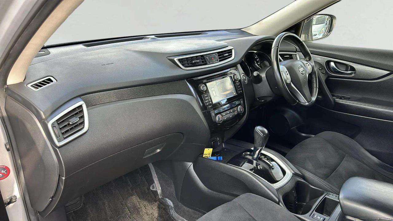 2014 Nissan X-Trail thumbnail