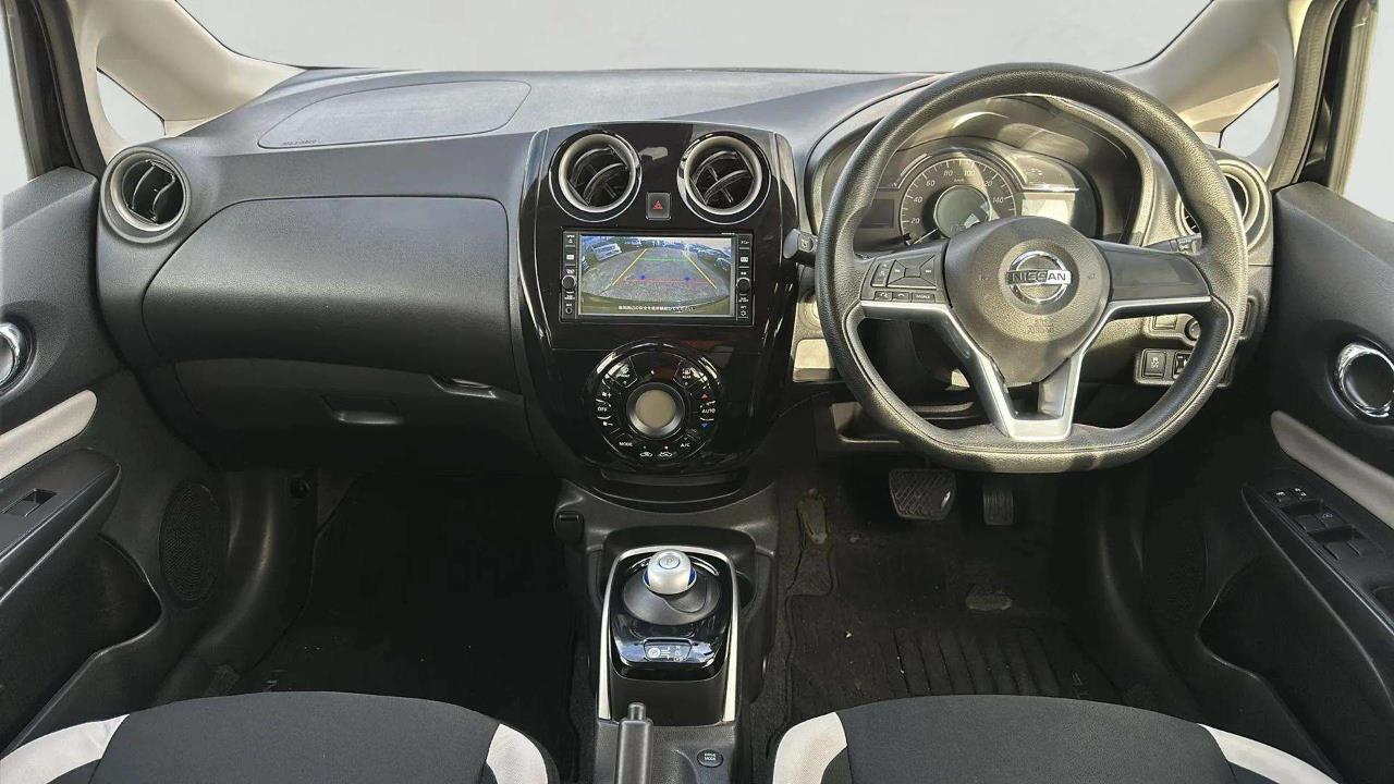 2016 Nissan Note thumbnail