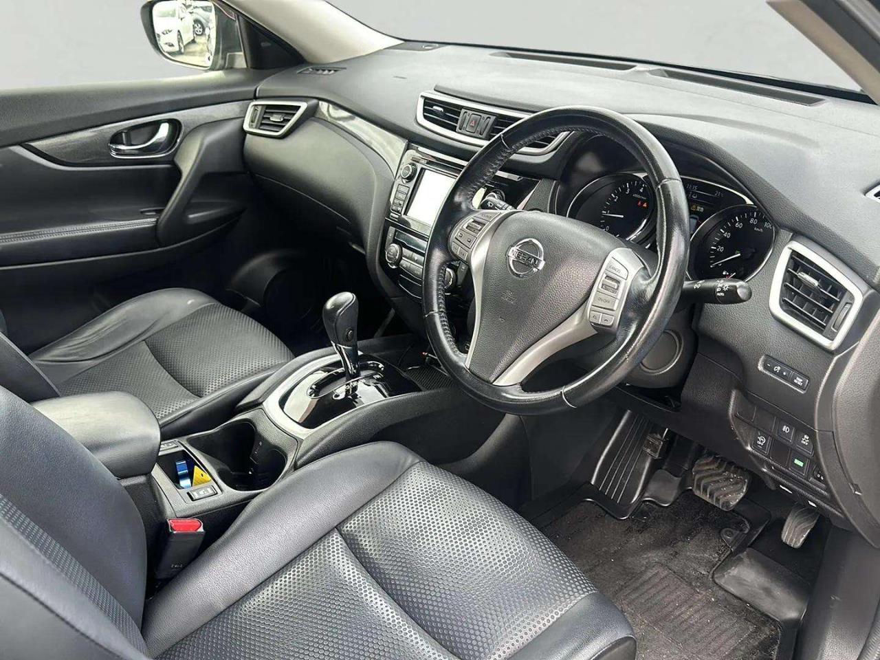 2014 Nissan X-Trail thumbnail