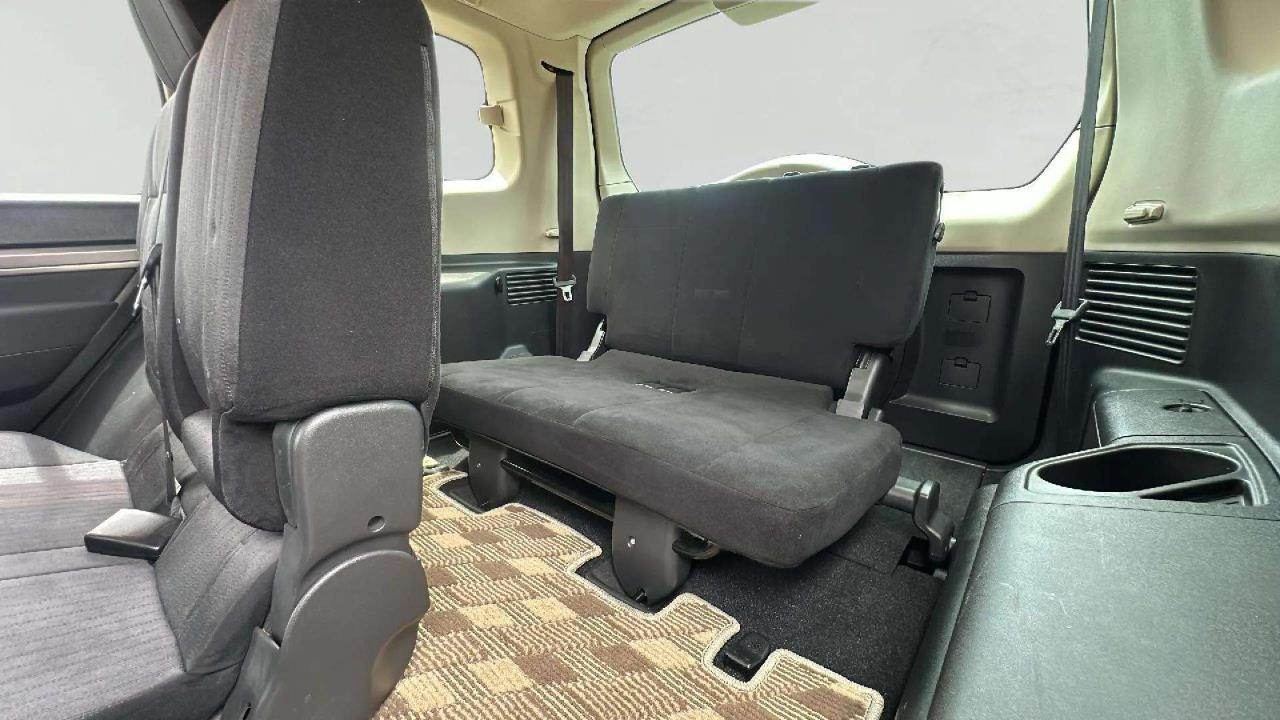 2013 Mitsubishi Pajero thumbnail
