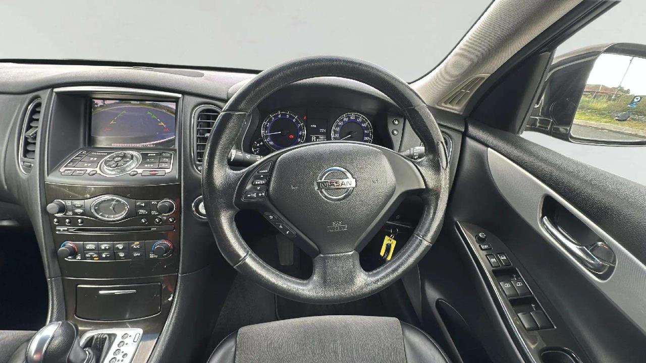 2012 Nissan Skyline thumbnail