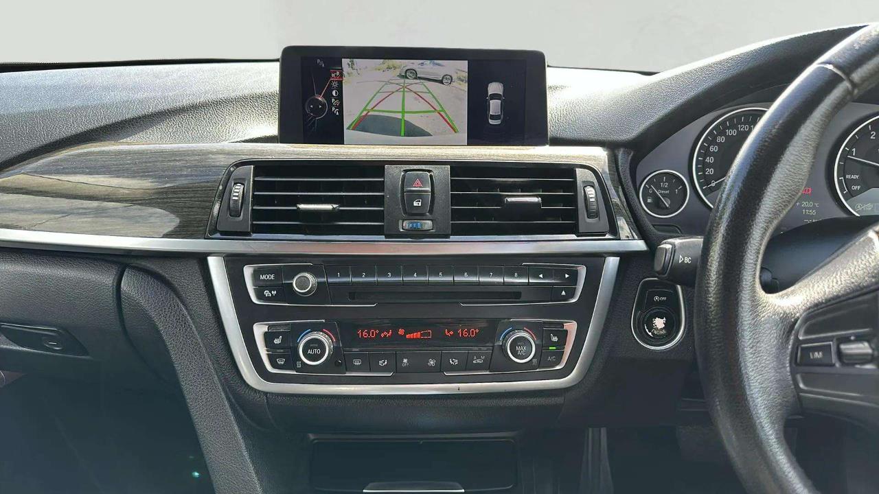 2013 BMW 320D thumbnail