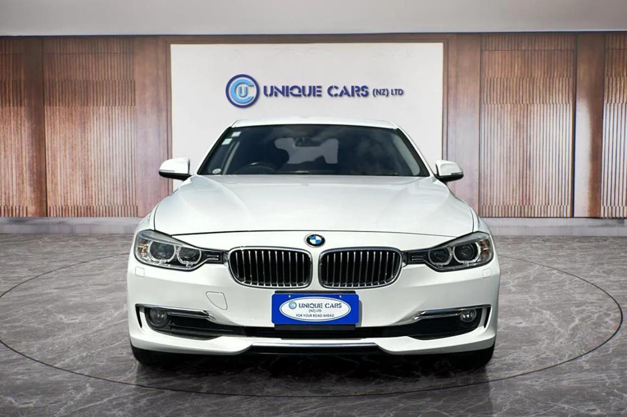 2013 BMW 320D thumbnail