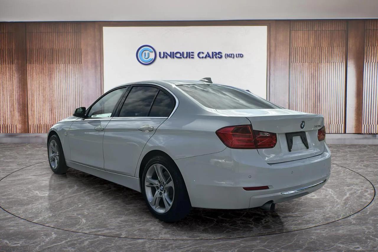 2013 BMW 320D thumbnail