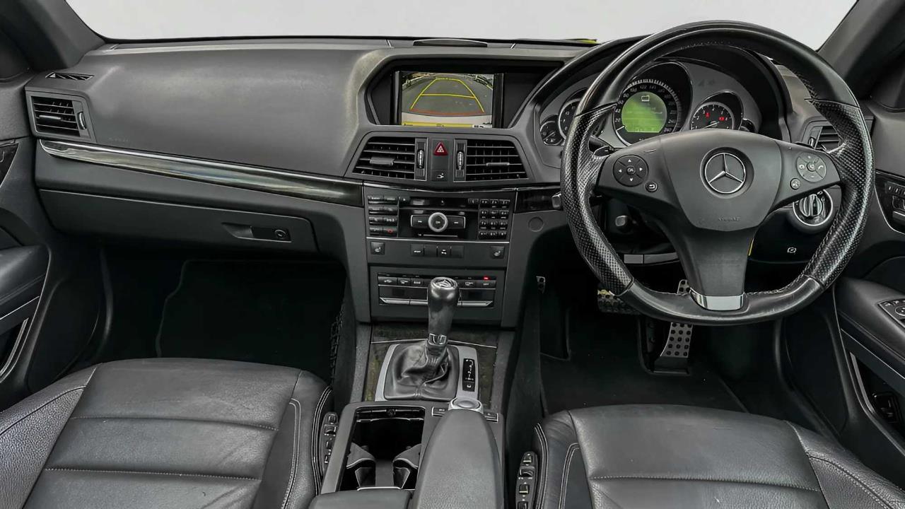 2010 Mercedes-Benz E250 thumbnail