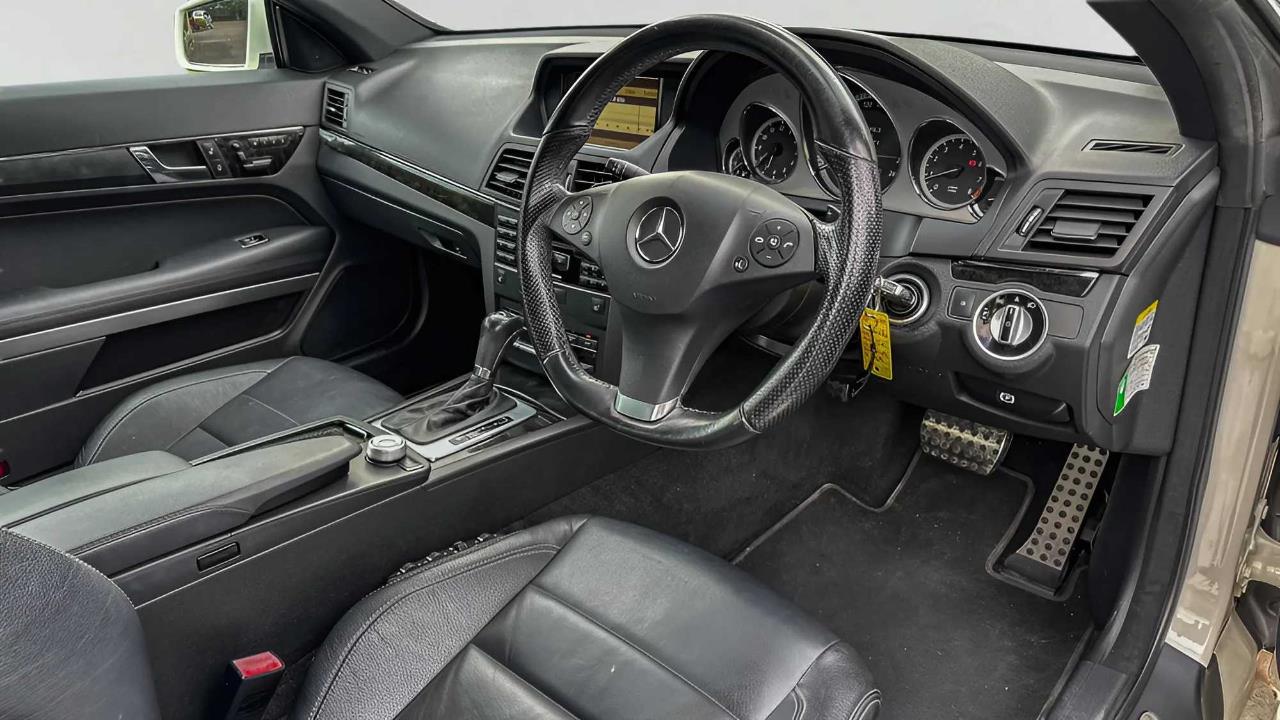 2010 Mercedes-Benz E250 thumbnail