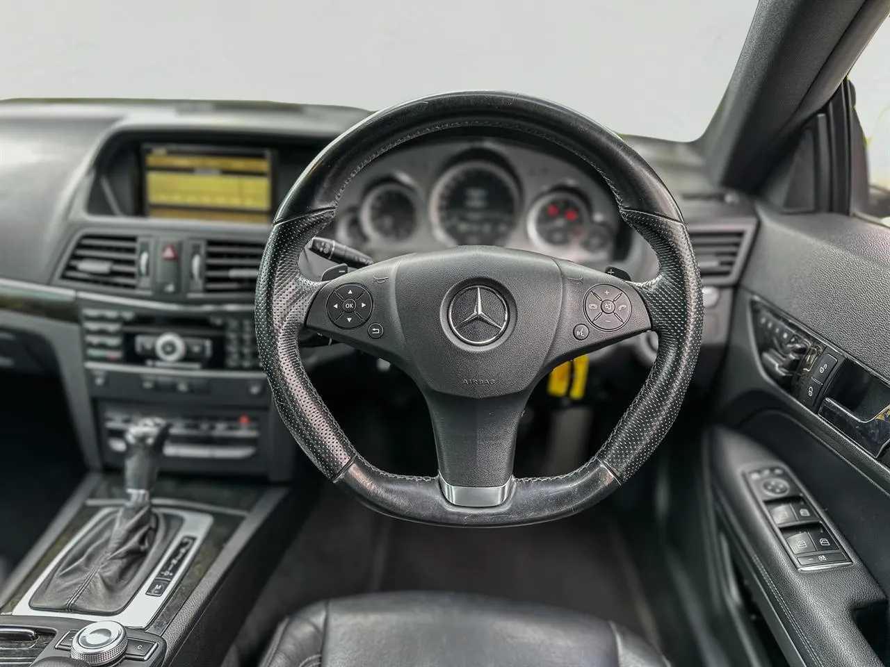 2010 Mercedes-Benz E250 thumbnail