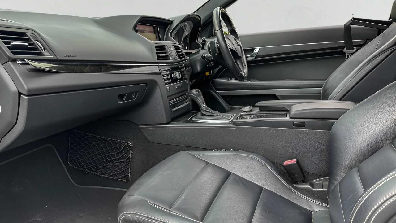 2010 Mercedes-Benz E250 thumbnail