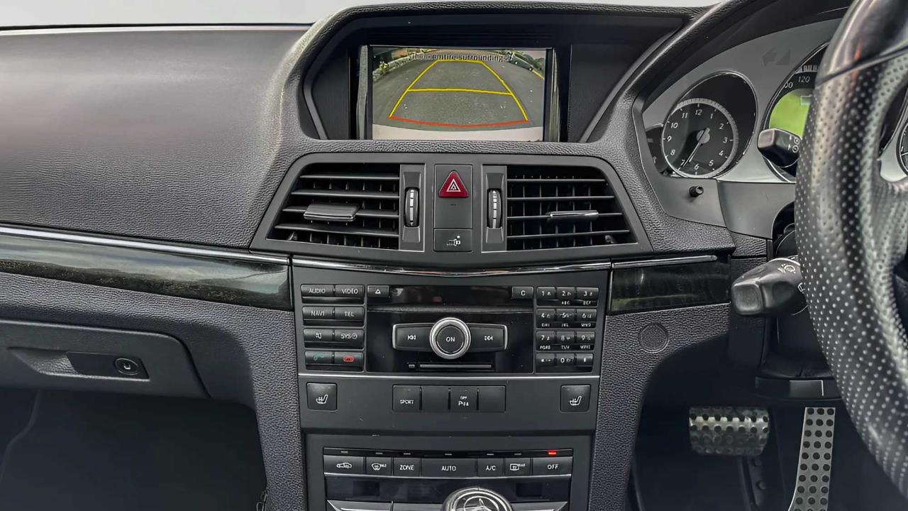 2010 Mercedes-Benz E250 thumbnail