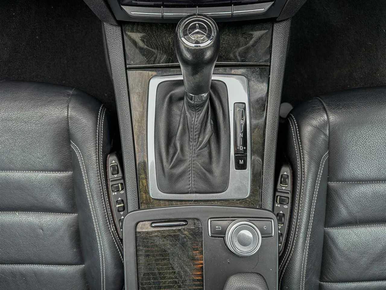 2010 Mercedes-Benz E250 thumbnail