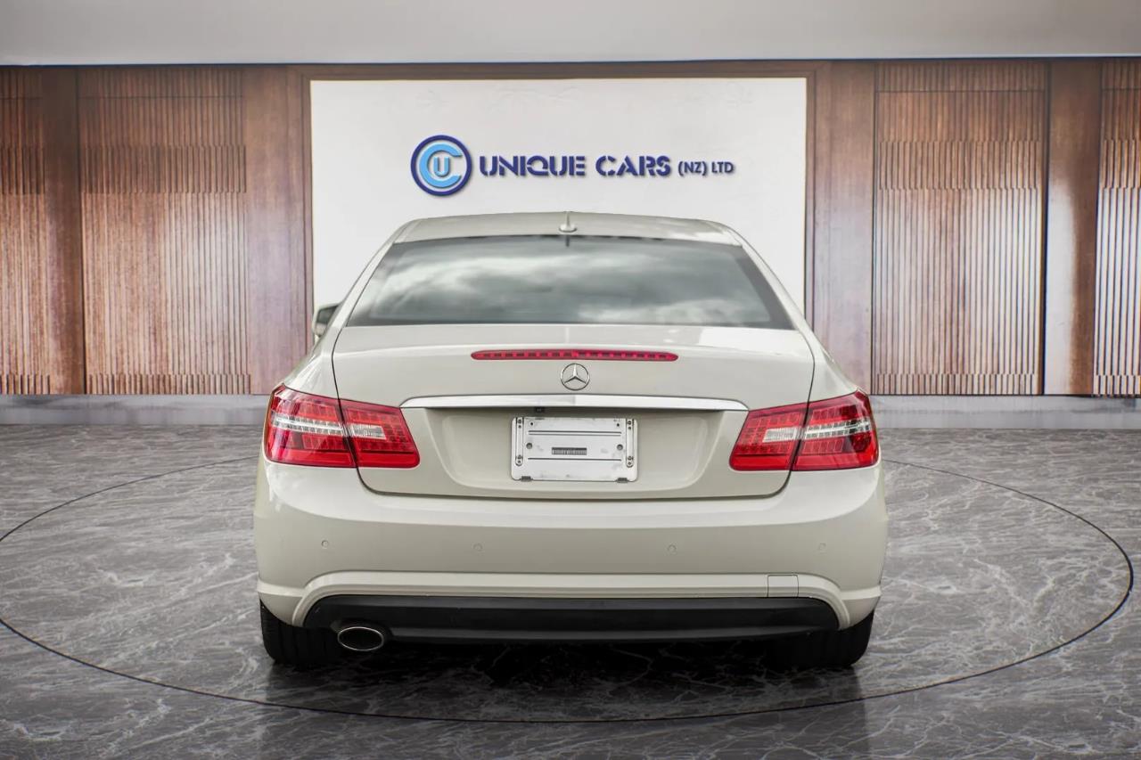 2010 Mercedes-Benz E250 thumbnail