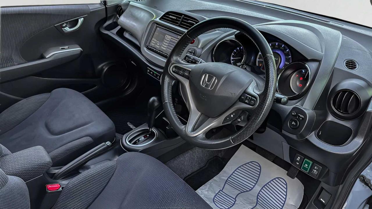 2012 Honda Fit thumbnail