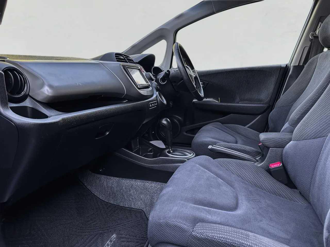 2012 Honda Fit thumbnail