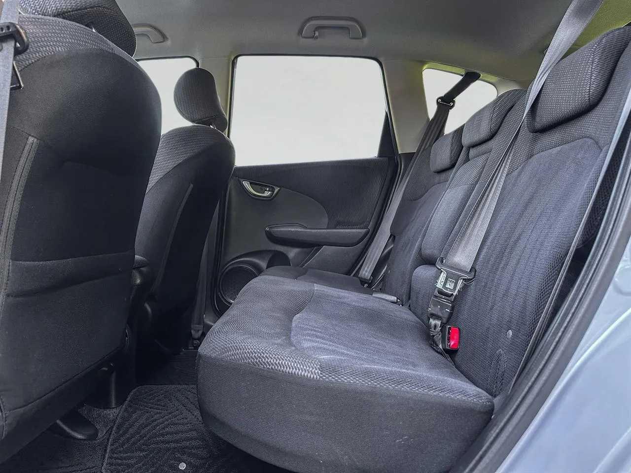2012 Honda Fit thumbnail