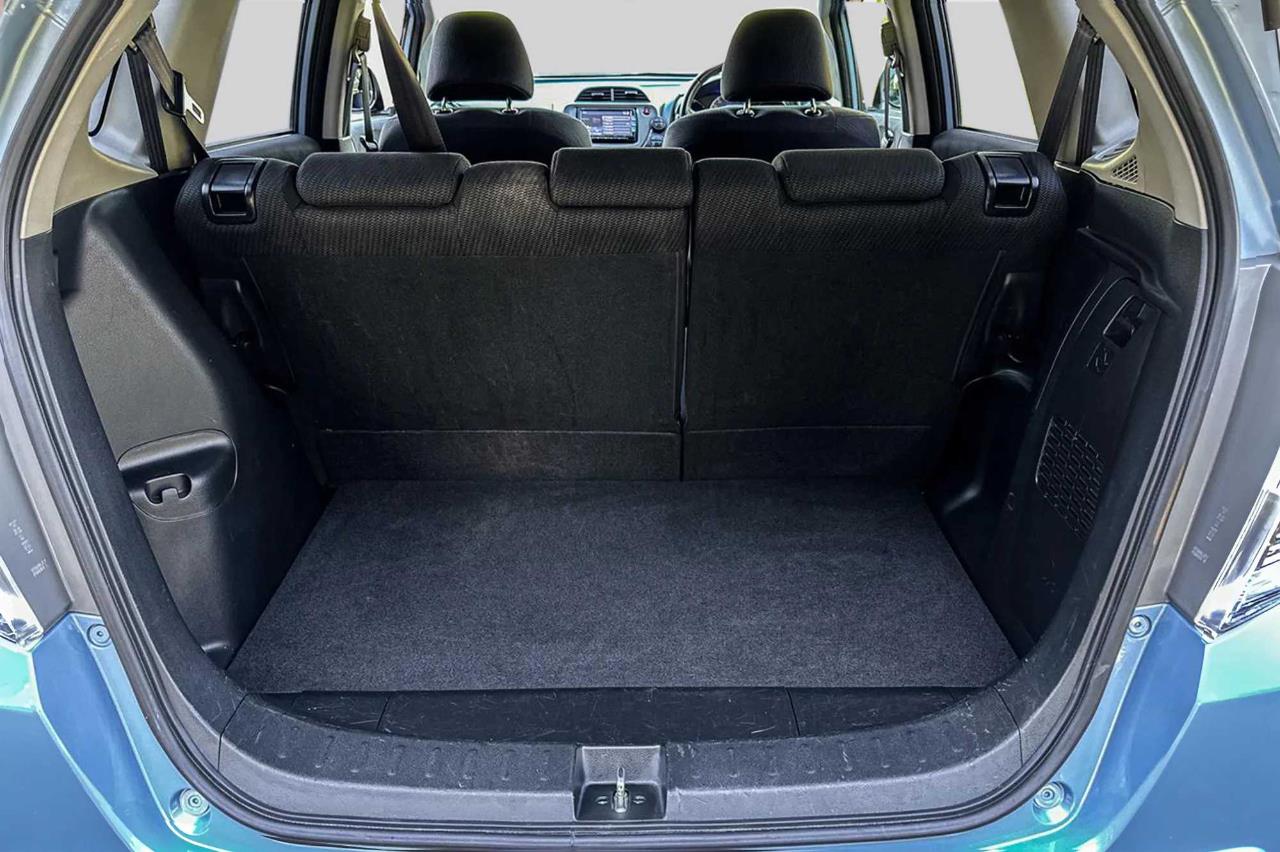 2012 Honda Fit thumbnail