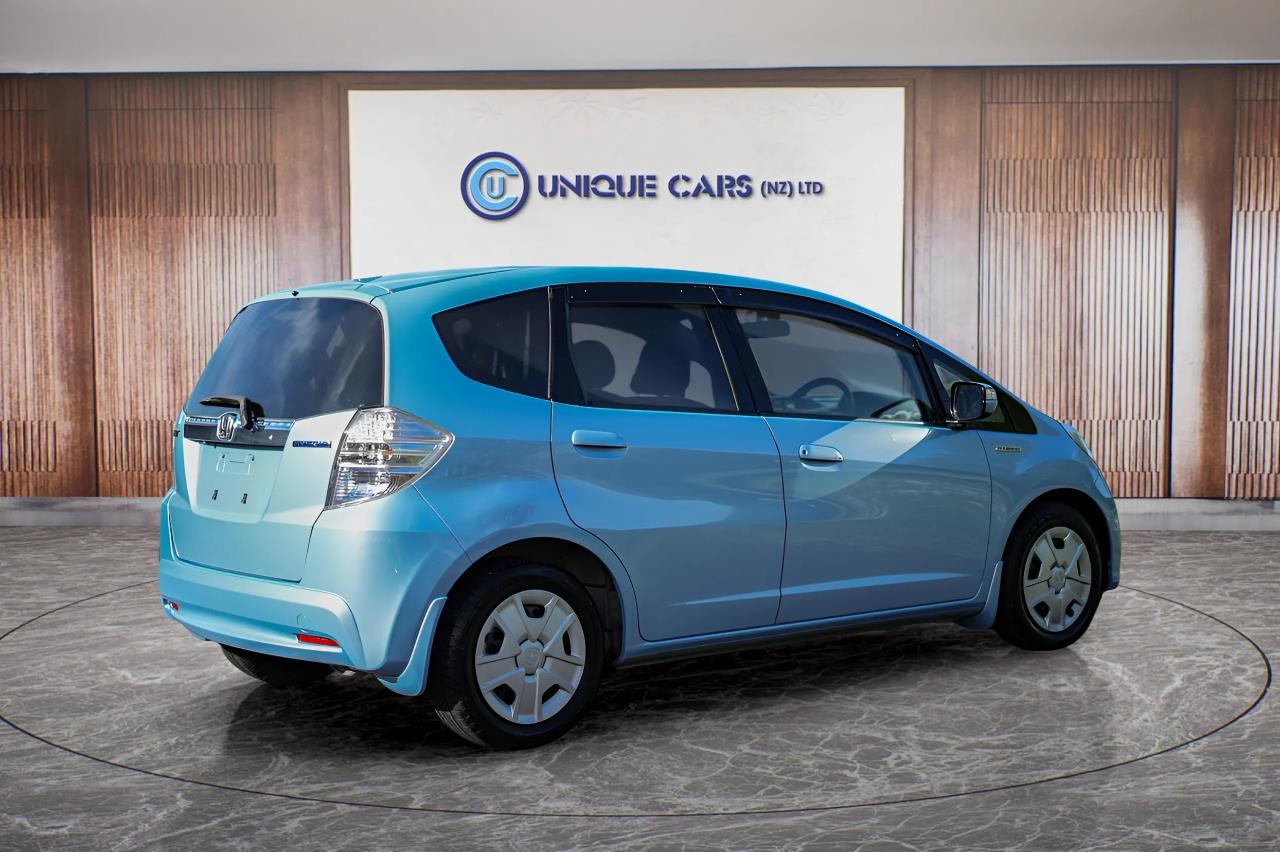 2012 Honda Fit thumbnail