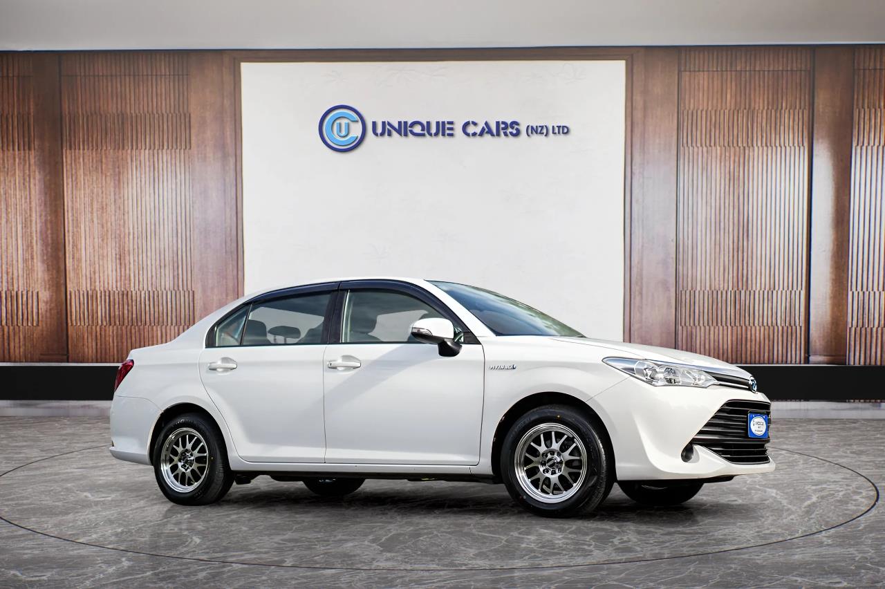2017 Toyota Corolla thumbnail