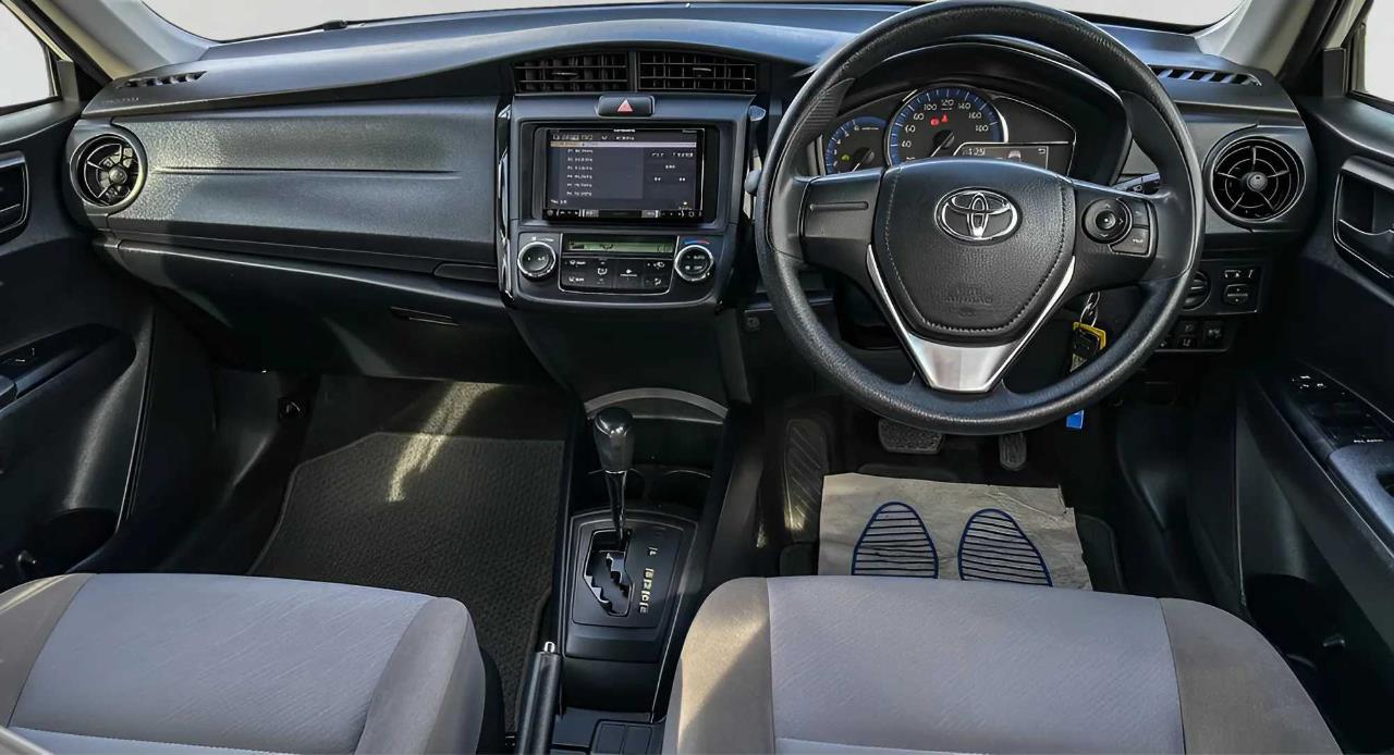 2017 Toyota Corolla thumbnail