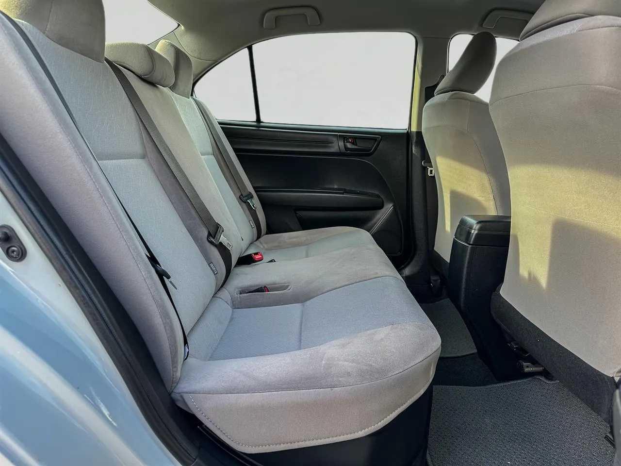 2017 Toyota Corolla thumbnail