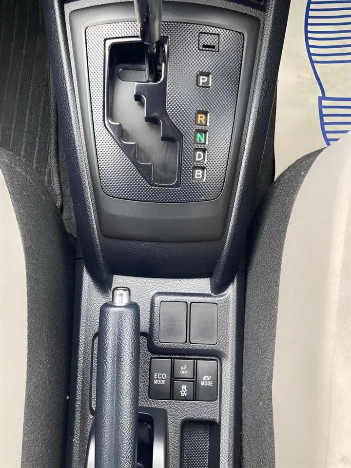2017 Toyota Corolla thumbnail