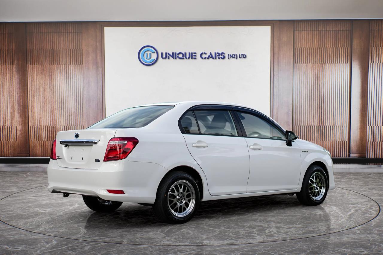 2017 Toyota Corolla thumbnail