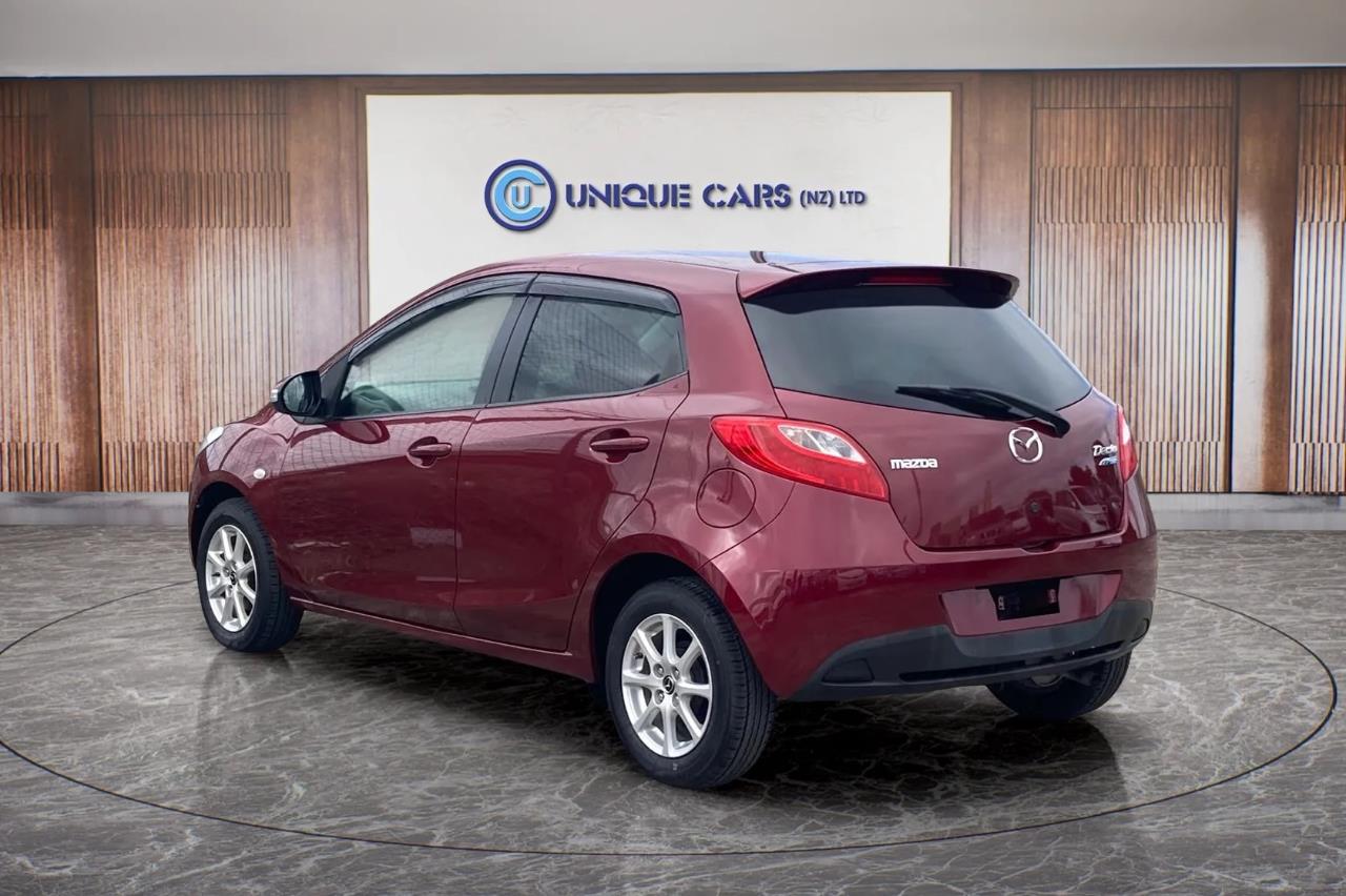 2012 Mazda Demio thumbnail