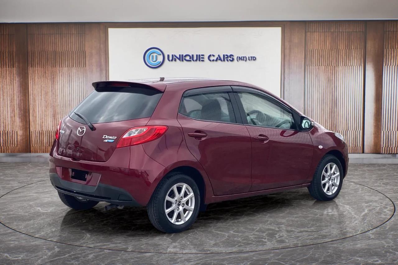 2012 Mazda Demio thumbnail