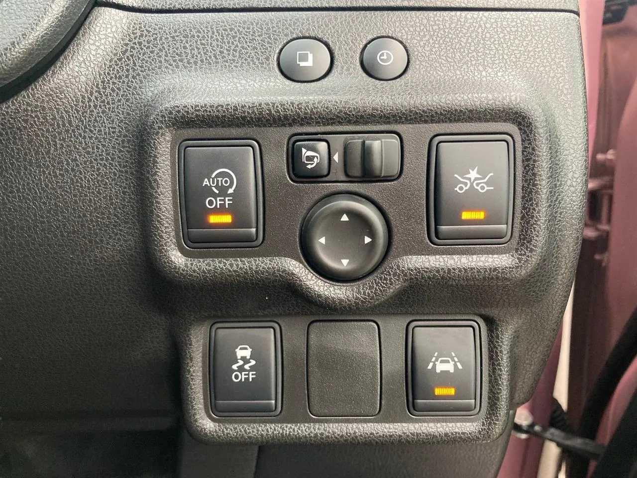2016 Nissan Note thumbnail