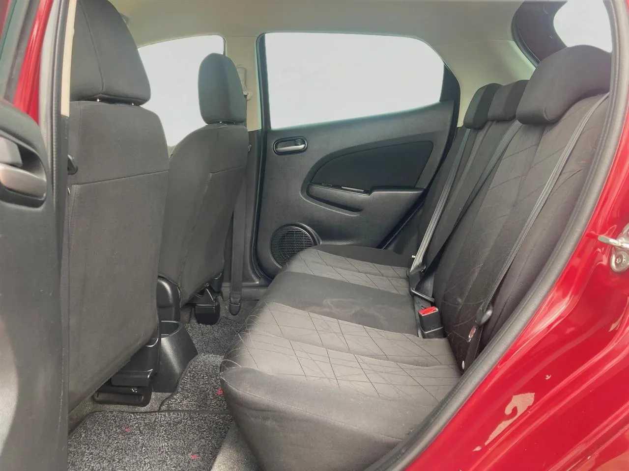 2012 Mazda Demio thumbnail