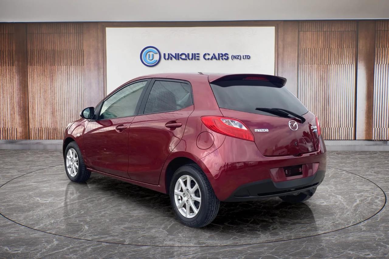 2012 Mazda Demio thumbnail
