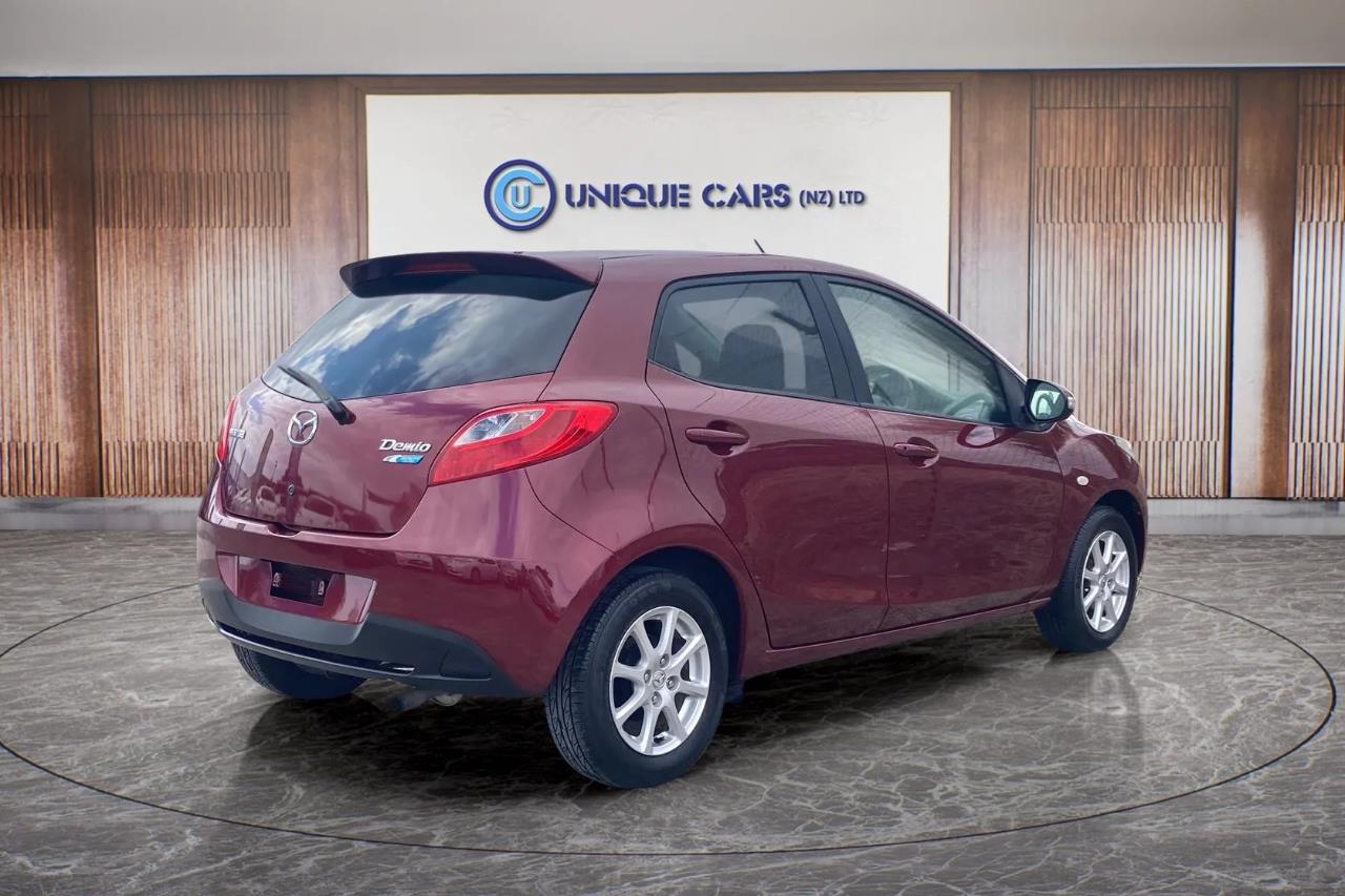 2012 Mazda Demio thumbnail