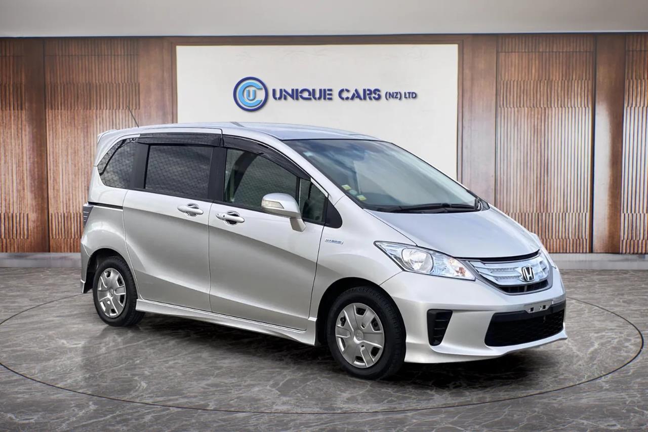 2012 Honda Freed thumbnail