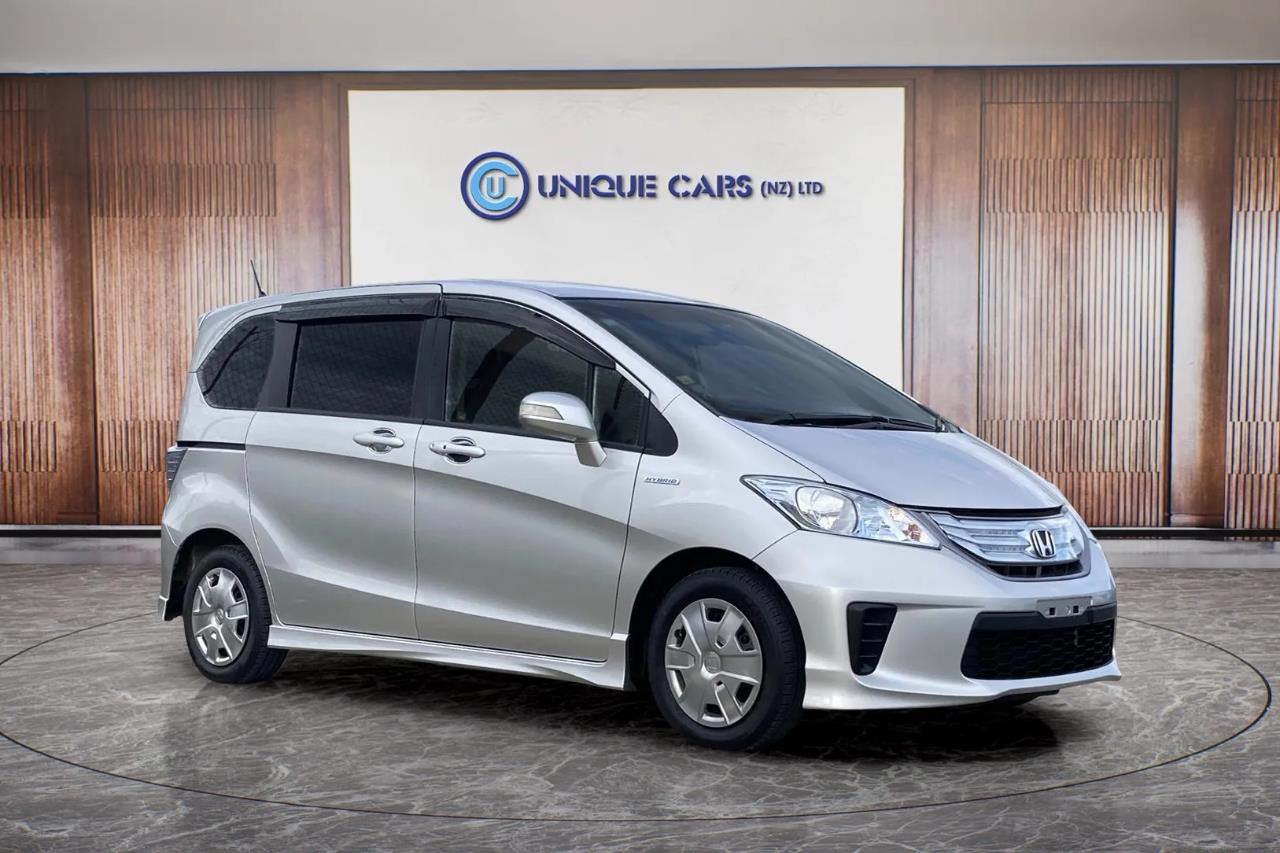 2012 Honda Freed thumbnail