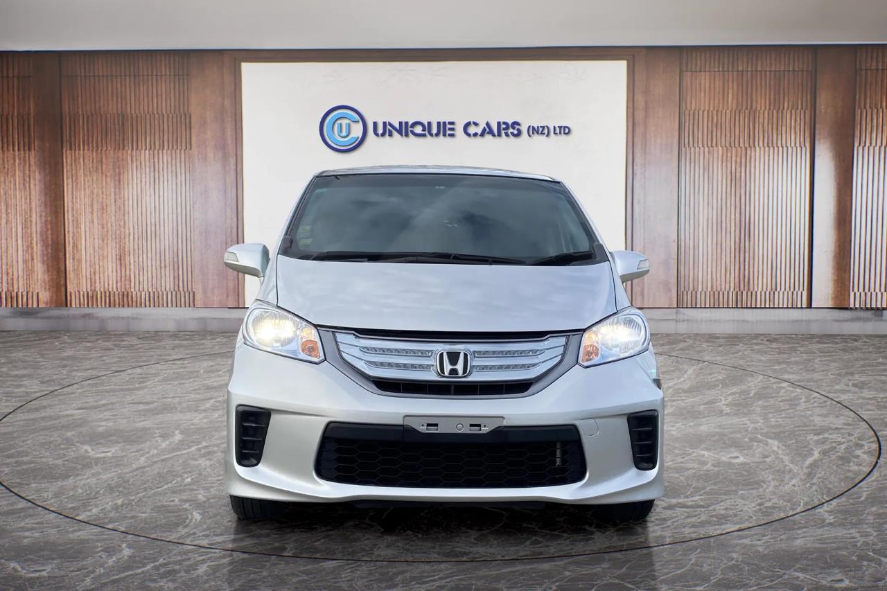 2012 Honda Freed thumbnail
