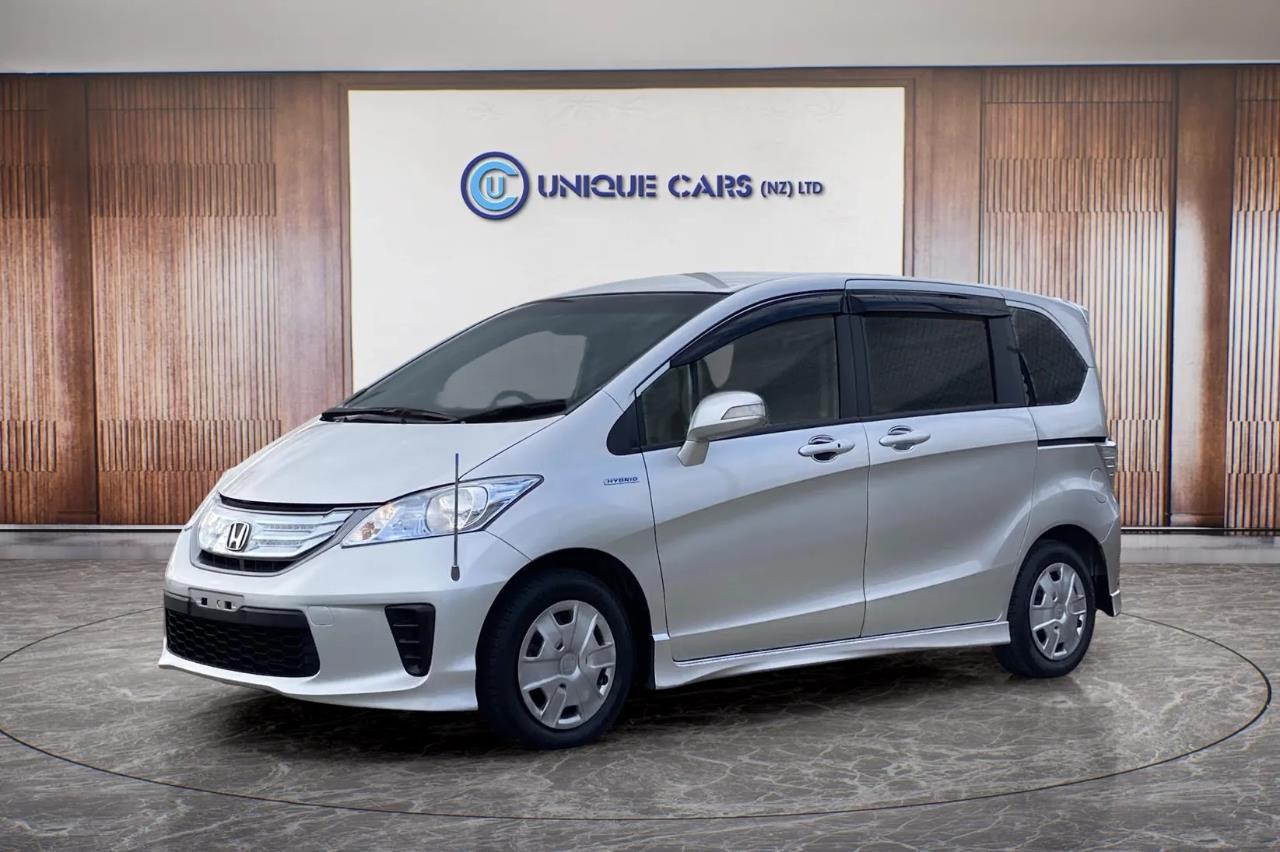 2012 Honda Freed thumbnail