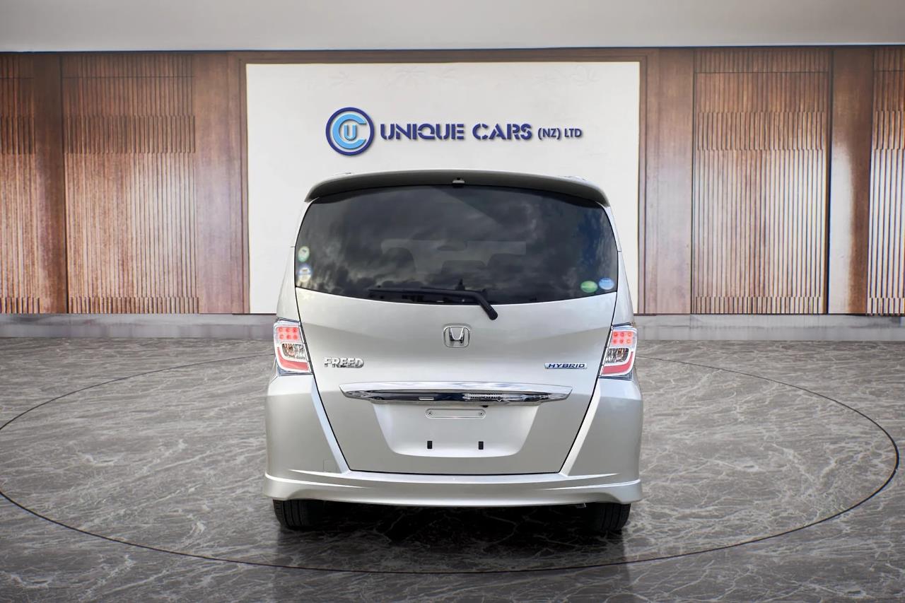 2012 Honda Freed thumbnail