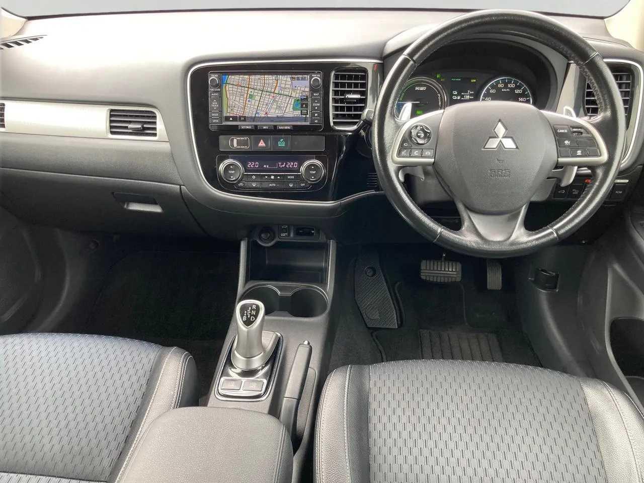 2013 Mitsubishi Outlander thumbnail