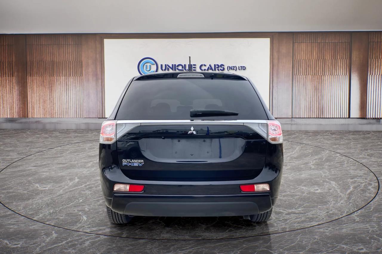 2013 Mitsubishi Outlander thumbnail