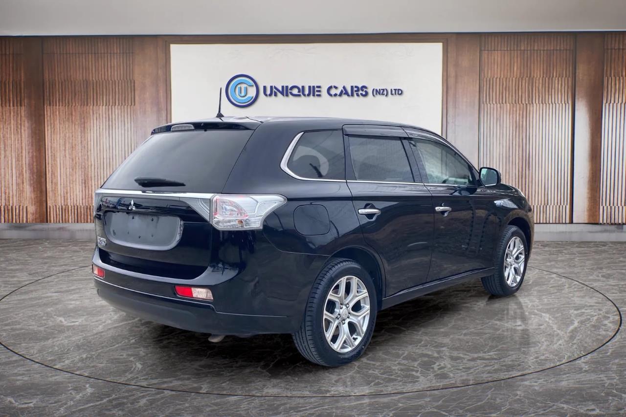 2013 Mitsubishi Outlander thumbnail