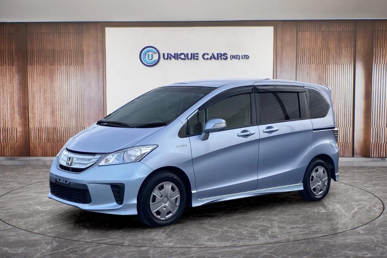 2013 Honda Freed thumbnail