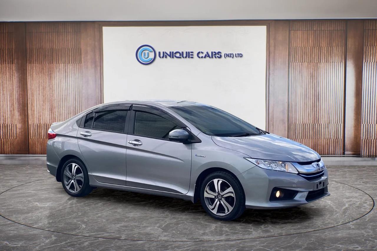 2015 Honda Grace thumbnail