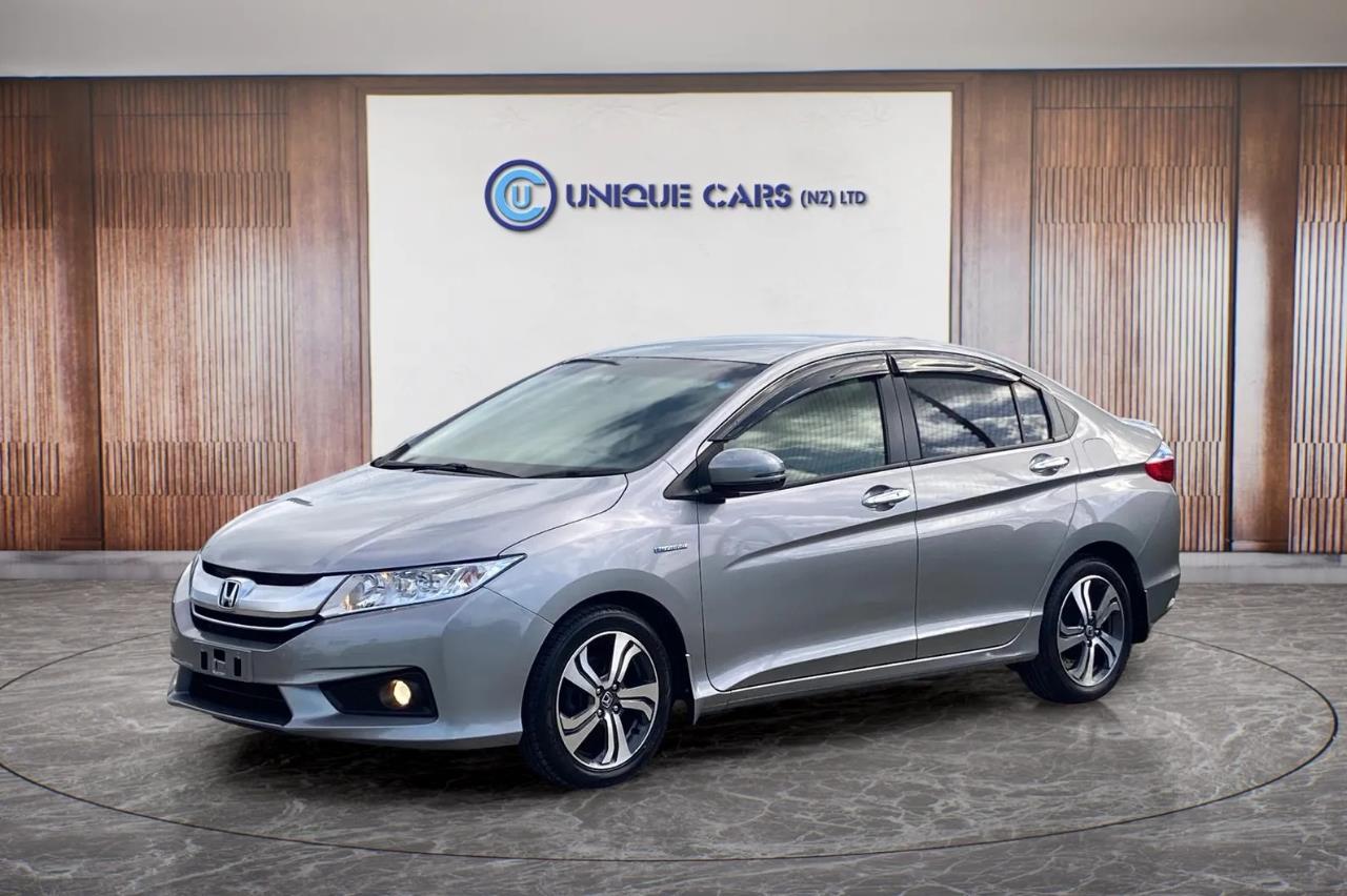 2015 Honda Grace thumbnail