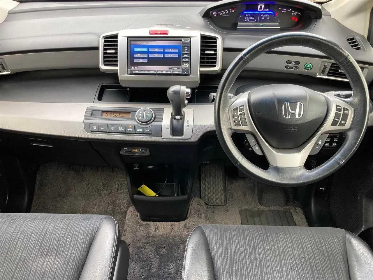 2012 Honda Freed thumbnail