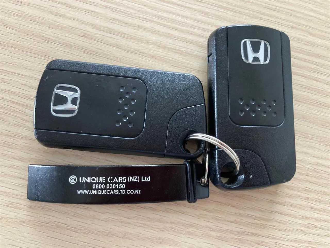2012 Honda Freed thumbnail